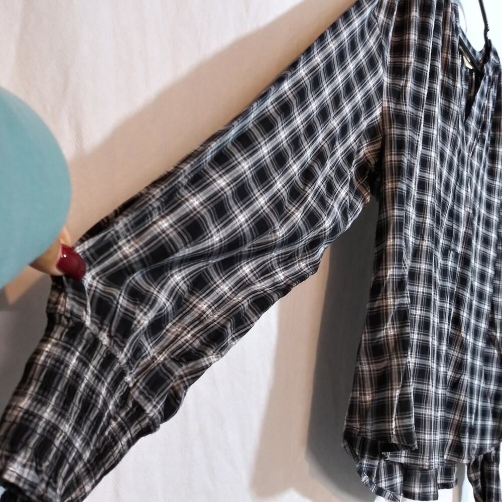 a.n.a A New Approach Plaid Black and White Long Sleeve Top Size M - Picture 4 of 8